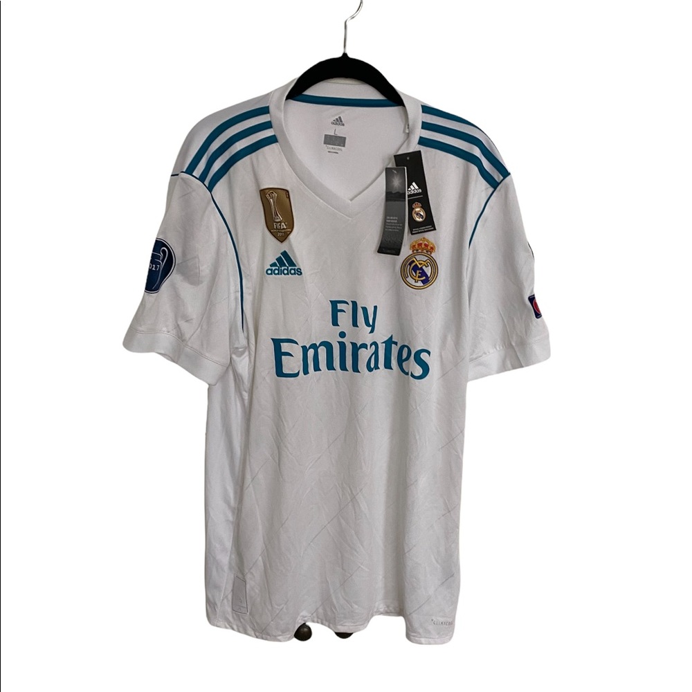Real Madrid Home Soccer Jersey FIFA World Champions 2017 - Size L